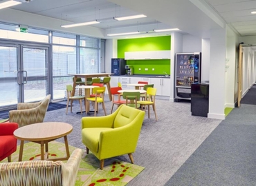  Meeting room hire in Hertfordshire, Hoddesdon Hertfordshire, 12 m² - MatchOffice.co.uk