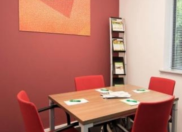  Meeting room hire in West Sussex, Metcalf Way, 12 m² - MatchOffice.co.uk
