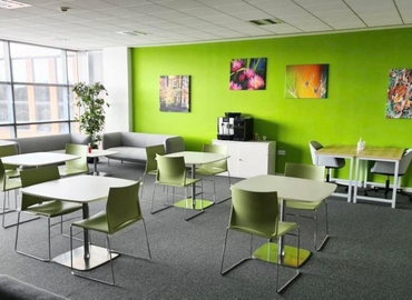  Business center  in West Sussex, Pine Grove, 12 m² - MatchOffice.co.uk