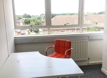 12 m² Business center in South London, Hook Road 177 (KT6 5AR) - 0 | MatchOffice.com