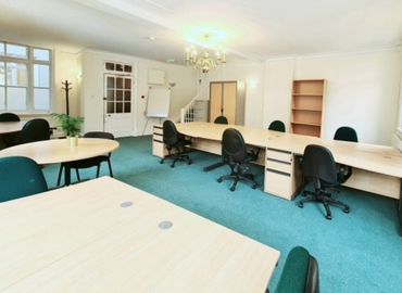 Business center Guildhall Yard EC2V 5AE The City of London