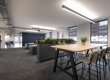 Business centre  in The City of London, 3 Angel Walk, 300 m² - MatchOffice.co.uk