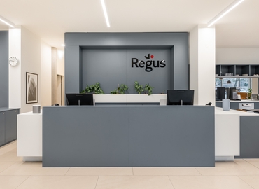 Business centre  in Lincoln, Crusader Rd, 197 m² - MatchOffice.co.uk