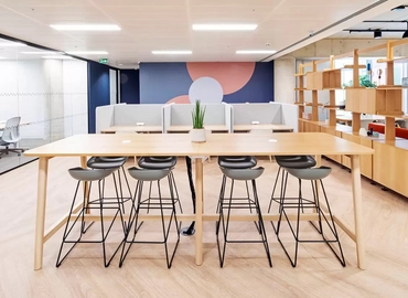 Business centre  in West London, 245 Hammersmith Road, 2000 m² - MatchOffice.co.uk