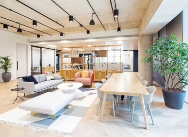2000 m² Business space in West London, 245 Hammersmith Road (W6 8PW) - 1 | MatchOffice