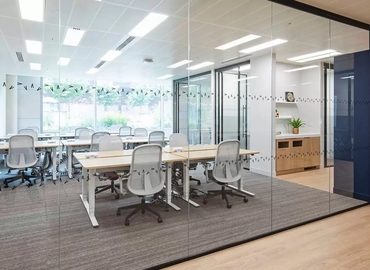 Business centre  in West London, 245 Hammersmith Road, 2000 m² - MatchOffice.co.uk