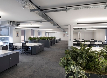 Business centre  in The City of London, 3 Angel Walk, 300 m² - MatchOffice.co.uk