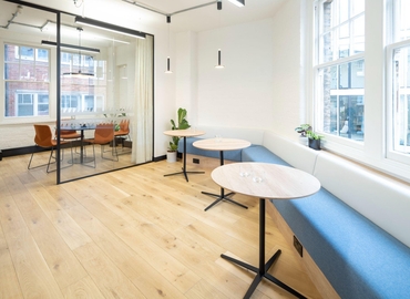  Business center  in The City of London, Goswell Road 55, 252 m² - MatchOffice.co.uk