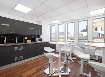  Meeting room hire in The City of London, Borough High Street 100, 100 m² - MatchOffice.co.uk