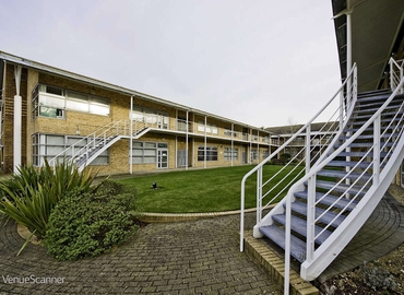 Meeting room in Caerphilly, Western Industrial Estate, 71 m² - MatchOffice.co.uk