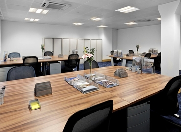 Business centre  in The City of London, Hanover Square 17, 130 m² - MatchOffice.co.uk