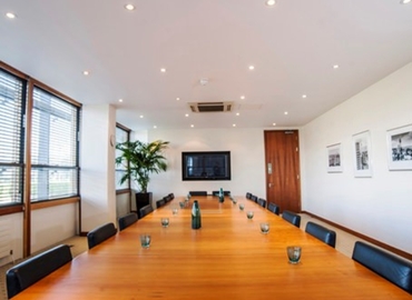  Meeting room hire in The City of London, Hanover Square 17, 100 m² - MatchOffice.co.uk