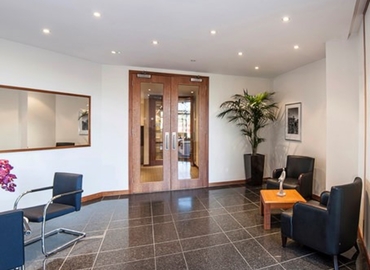  Meeting room hire in The City of London, Hanover Square 17, 100 m² - MatchOffice.co.uk