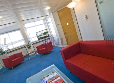 Meeting room in The City of London, Portland House, 30 m² - MatchOffice.co.uk