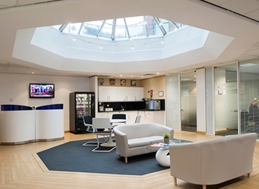 100 m² Co-working  in High Wycombe, Windsor End (HP9 2SE) - 4 | MatchOffice.com