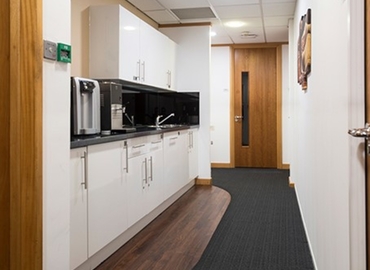 100 m² Shared workspace in High Wycombe, Windsor End (HP9 2SE) - 5 | MatchOffice