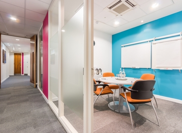 Business center 25 Clarendon Road RH1 1QZ Surrey