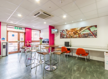 Business center 25 Clarendon Road RH1 1QZ Surrey