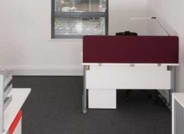 Business center John de Mierre House, Bridge Road RH16 1UA West Sussex