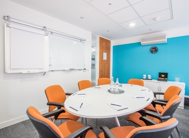 50 m² Shared workspace  in West Sussex, John de Mierre House (RH16 1UA) - 5 | MatchOffice