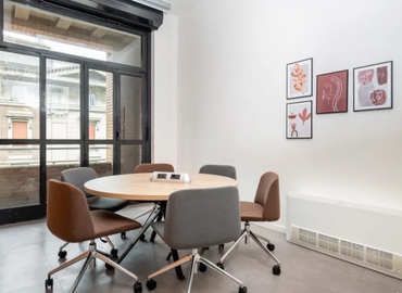  Meeting room hire in The City of London, Grays Inn Road 356-364, 100 m² - MatchOffice.co.uk