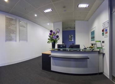  Meeting room hire in The City of London, 88 Wood Street, 100 m² - MatchOffice.co.uk