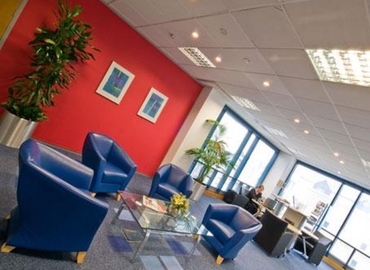 Meeting room in Surrey, Knyvett House, 100 m² - MatchOffice.co.uk