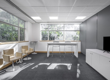65 m² Shared office  in Surrey, Wellington Way (KT13 0TT) - 7 | MatchOffice.com