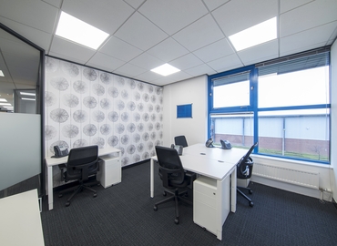 300 m² Coworking space  in Welwyn Garden City,  5&6 Silver Court  Watchmead (AL7 1TS) - 15 | MatchOffice