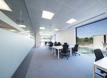  Meeting room hire in South London, 81-85 Station Road, 100 m² - MatchOffice.co.uk