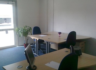 Business center  in Boughton, Boughton Industrial Estate, 53 m² - MatchOffice.co.uk