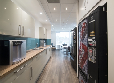 Meeting room in Rickmansworth, Cardinal Point, 100 m² - MatchOffice.co.uk