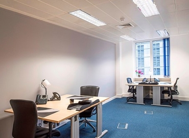 Business centre  in Edinburgh, Conference House, 30 m² - MatchOffice.co.uk