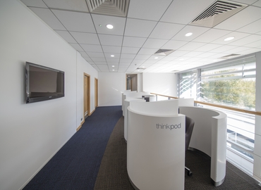  Meeting room hire in Milton Keynes, Fairbourne Drive, 100 m² - MatchOffice.co.uk