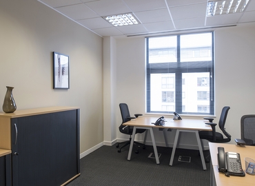 Meeting room in Cardiff, Falcon Drive, 100 m² - MatchOffice.co.uk