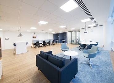Meeting room in Somerset, High Street 62, 100 m² - MatchOffice.co.uk