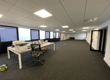  Business center  in West Bromwich, Middlemore Road, 74 m² - MatchOffice.co.uk