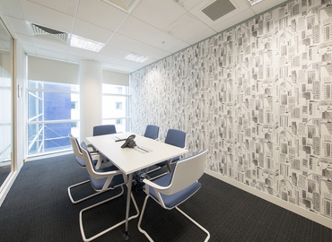  Meeting room hire in Milton Keynes, Midsummer Court, 80 m² - MatchOffice.co.uk