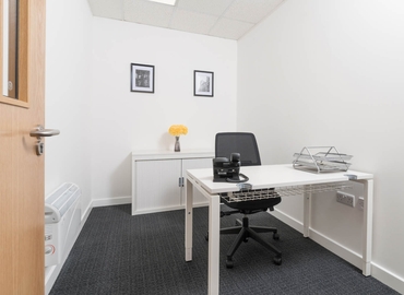  Meeting room for rent in North Yorkshire, Oakdale Road, 55 m² - MatchOffice.co.uk