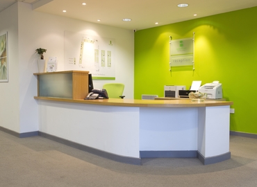 50 m² Conference center in Gloucestershire, Oakfield Close (GL20 8SD) - 1 | MatchOffice