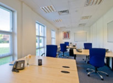 Meeting room in Windsor, Orchard Lea, 18 m² - MatchOffice.co.uk