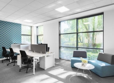  Business center  in Darwen, Railway Road, 258 m² - MatchOffice.co.uk
