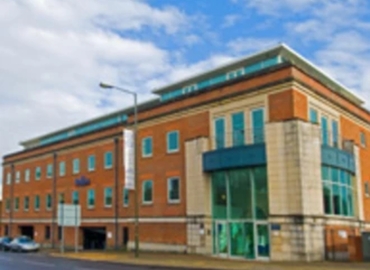  Business center  in Crawley, Shaw House, 35 m² - MatchOffice.co.uk