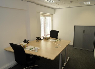 Meeting room in Kent, Springhead Road, 60 m² - MatchOffice.co.uk