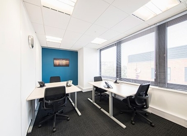 Business centre  in Essex, Thremhall Avenue, 110 m² - MatchOffice.co.uk