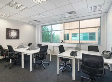 20 m² Conference center in Leeds City Centre, 1200 Century Way (LS15 8ZA) - 4 | MatchOffice