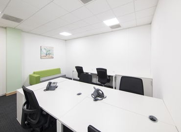  Meeting room for rent in Reading, 200 Brook Drive, 25 m² - MatchOffice.co.uk