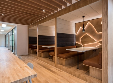 Coworking 2nd Floor, Berkeley Square House, Berkeley Square W1J 6BD The City of London