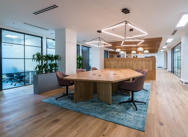 Coworking 2nd Floor, Berkeley Square House, Berkeley Square W1J 6BD The City of London