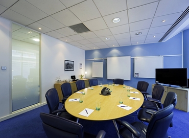 20 m² Conference space in Guildford, 3000 Cathedral Hill (GU2 7YB) - 7 | MatchOffice
